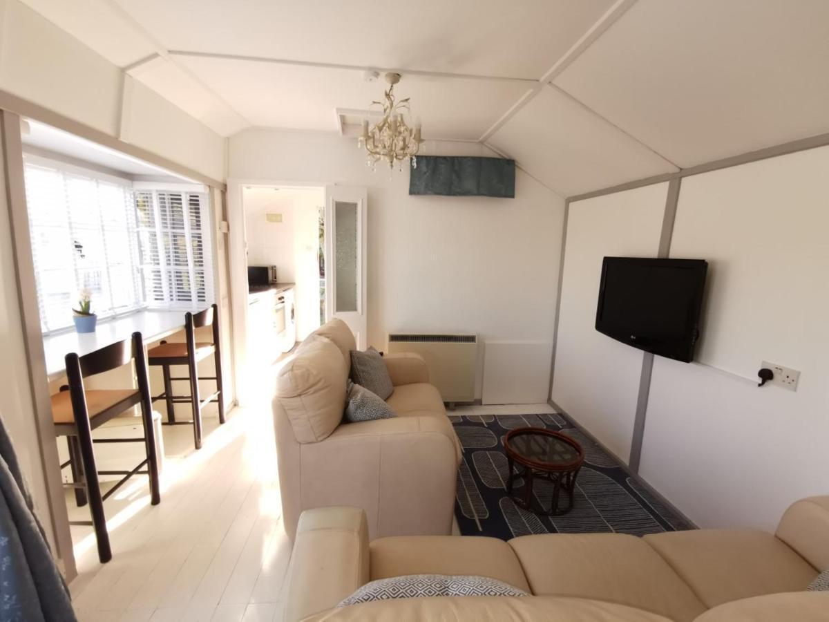 Hollydene Lodge Whitstable Extérieur photo